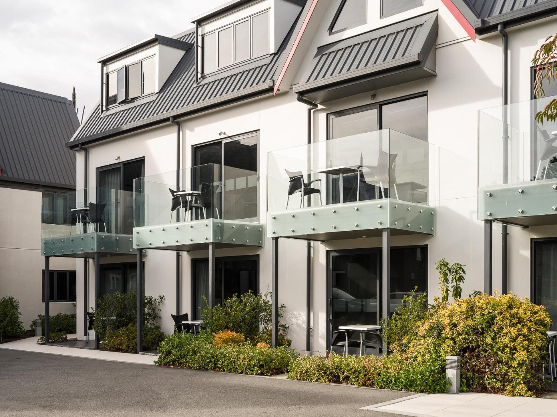 Carnmore Chateau Marlborough Бленем Экстерьер фото The Terrace Apartments