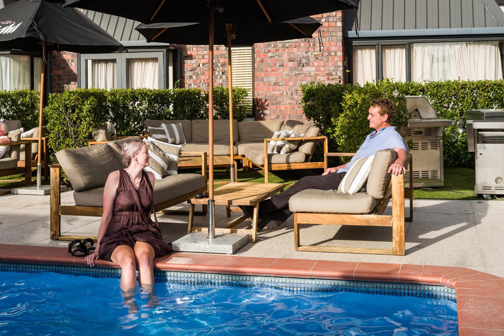 Carnmore Chateau Marlborough Бленем Экстерьер фото The pool at the Hotel